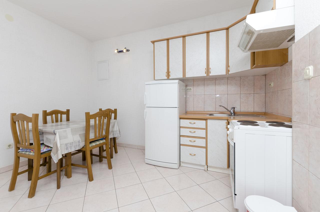 Mime Apartment